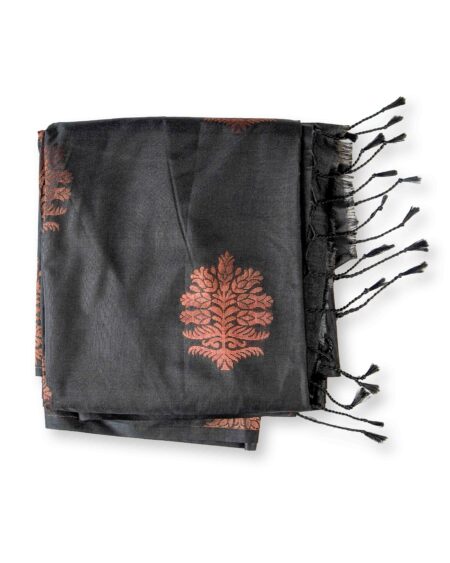 Soft silk saree with blouse piece